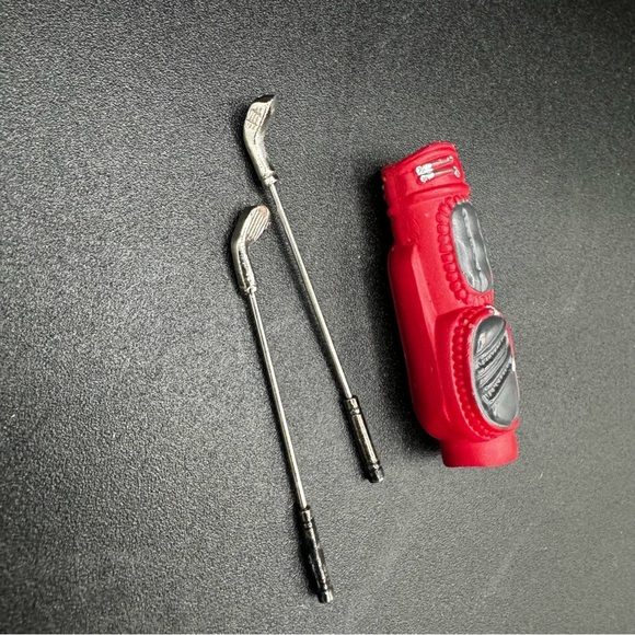 Red Miniature Golf Bag with Clubs - Picture 3 of 11